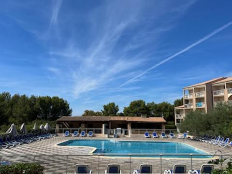Studio Calme Et Paisible Avec Piscine Et Parking Prive 巴拉吕克莱班 外观 照片