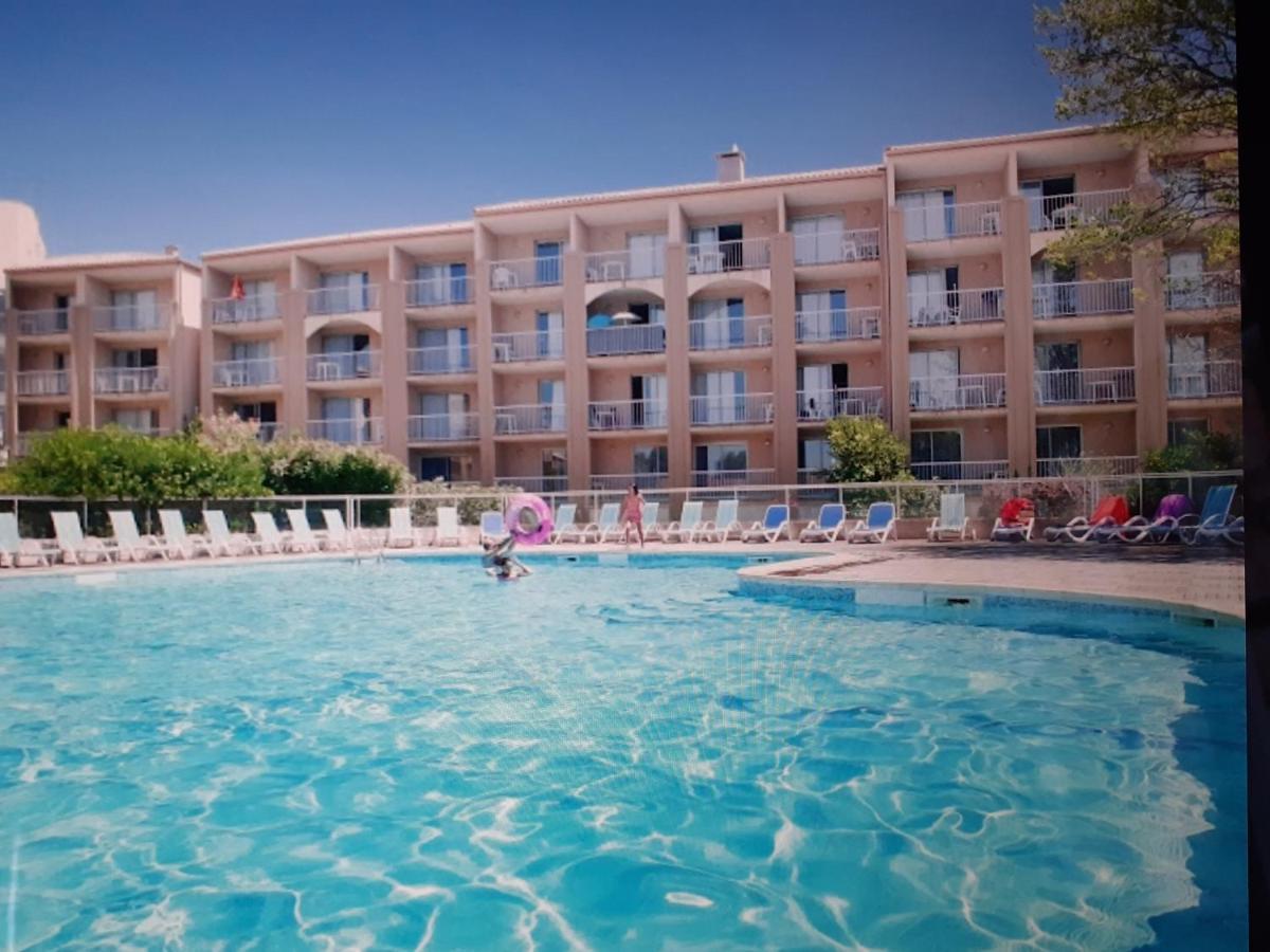 Studio Calme Et Paisible Avec Piscine Et Parking Prive 巴拉吕克莱班 外观 照片